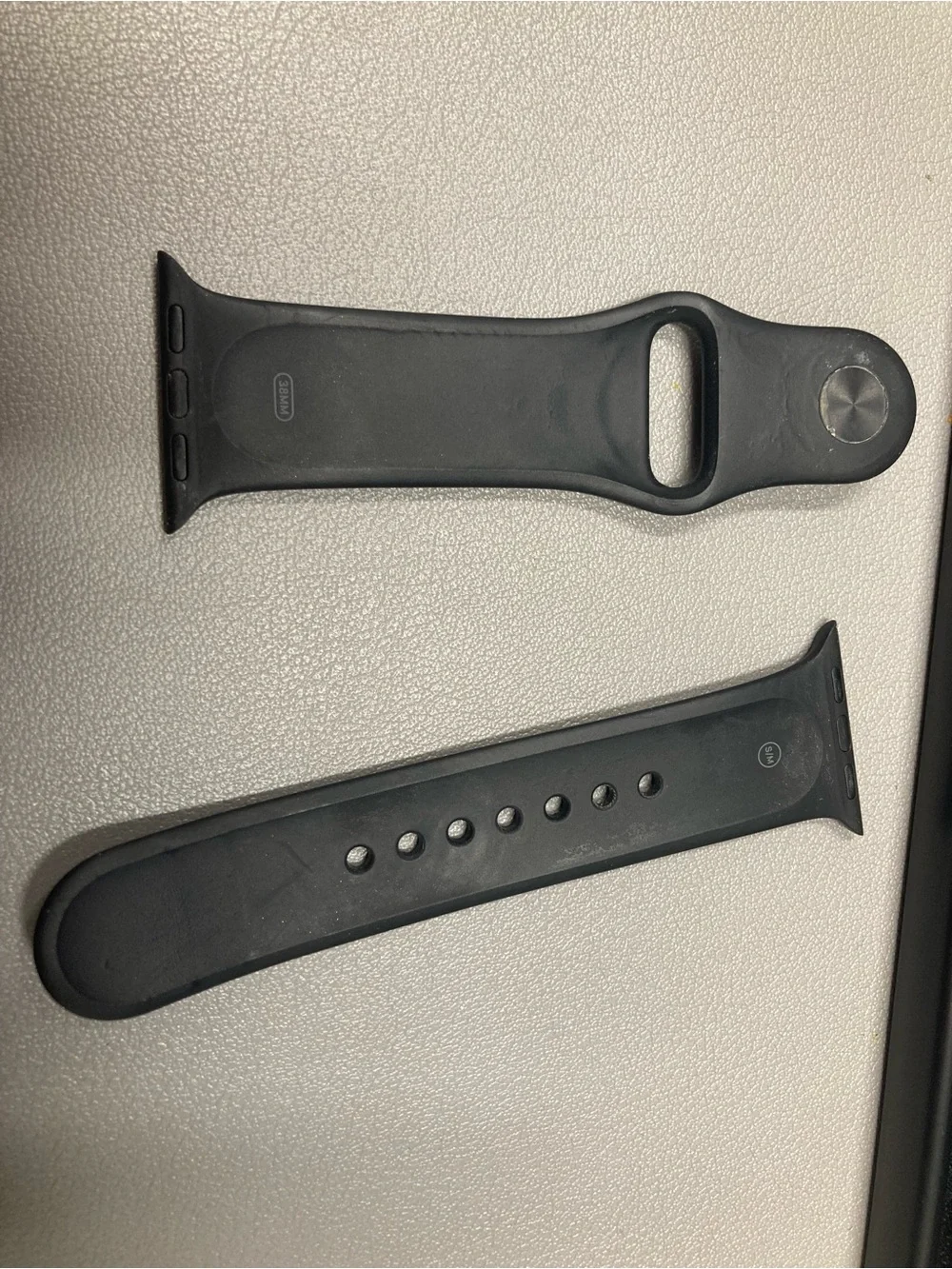 Apple Watch series 1 38mm s/m adjustable band black aluminum case Ion-X glass